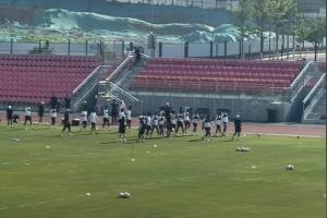 假期结束！青岛西海岸今天重新集结，进行恢复训练